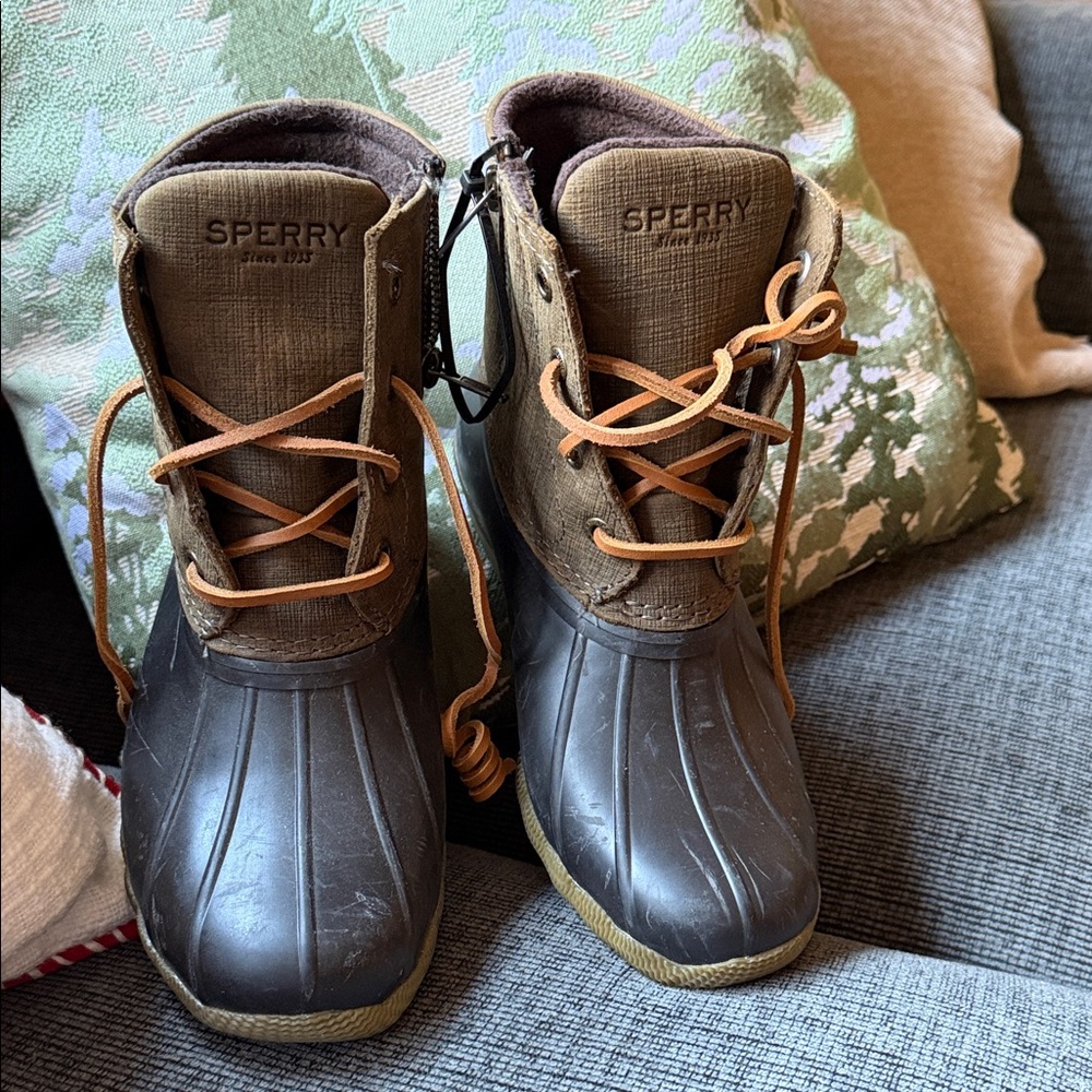 💝❤️Sperry Dark Brown Duck Boots💝❤️